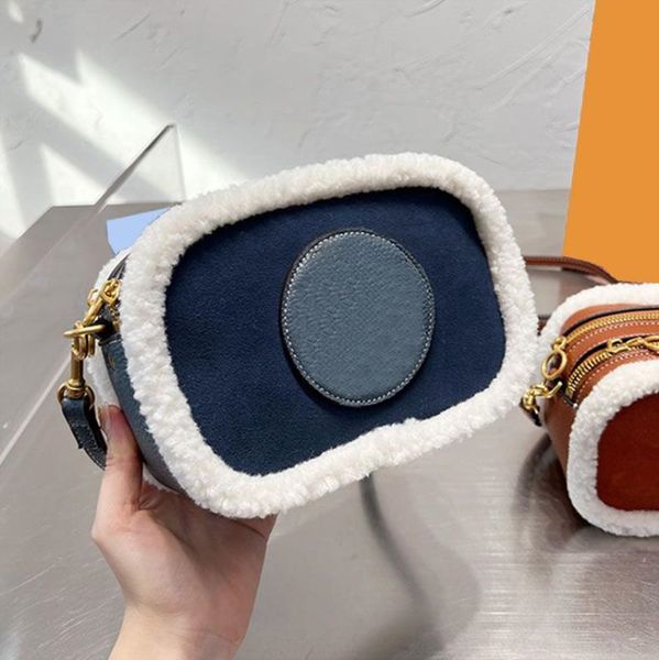 lambs wool camera winter shoulder bags women flap crossbody fashion real leather with wools handbags purses with box
lambs wool camera winter shoulder bags women flap crossbody fashion real leather with wools handbags purses with box