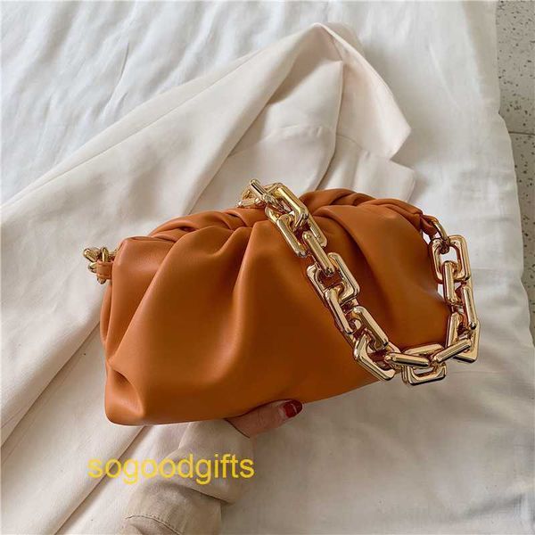 pouch designer bag bottegas handbags women venetas clutch bags korean leisure thick chain cloud bag 2022 summer new simple versatile hand la
pouch designer bag bottegas handbags women venetas clutch bags korean leisure thick chain cloud bag 2022 summer new simple versatile hand la