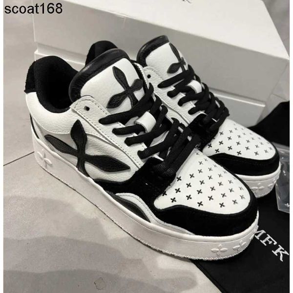 dress shoes smfk designer fashion garden series black white panda cross flower thick sole lace up leather high casual sneakers
dress shoes smfk designer fashion garden series black white panda cross flower thick sole lace up leather high casual sneakers