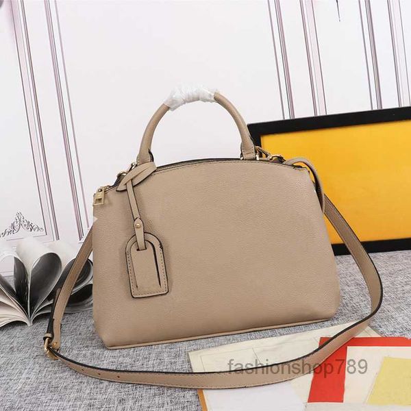evening bags designer fashion bags handbag woman cross body luxury new tote bag for women of spring and summer handbags quality shell
evening bags designer fashion bags handbag woman cross body luxury new tote bag for women of spring and summer handbags quality shell