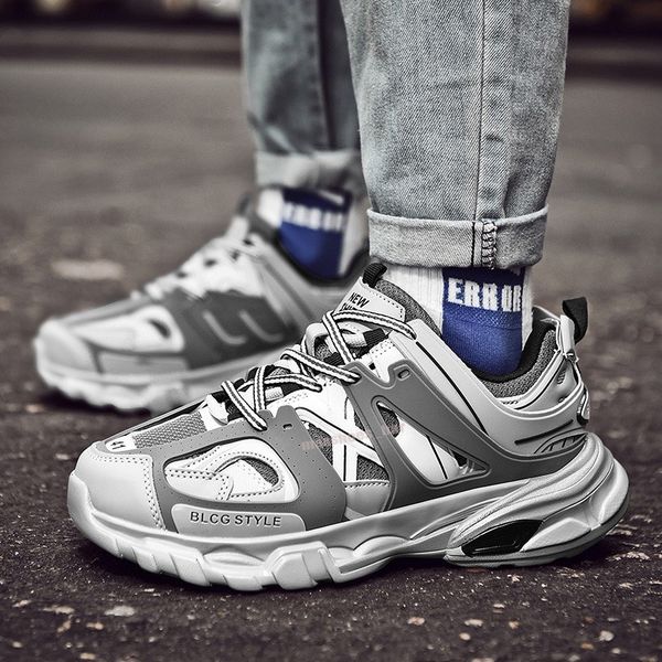 luxury brand designer casual shoes men women track 3 3.0 triple white black sneakers tess.s. gomma leather trainer nylon printed platform tr
luxury brand designer casual shoes men women track 3 3.0 triple white black sneakers tess.s. gomma leather trainer nylon printed platform tr
