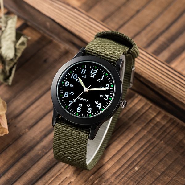 2023 new brand famous watches mens womens watch steel band wrist men sports women a06, Slivery;brown
2023 new brand famous watches mens womens watch steel band wrist men sports women a06, Slivery;brown