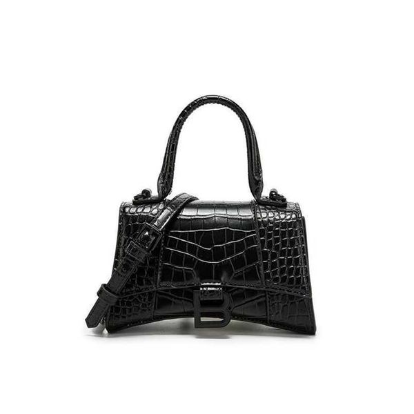 genuine leather hourglas bags balenciga handbags french niche fashion advanced hourglass womens summer versatile one shoulder messenger hand
genuine leather hourglas bags balenciga handbags french niche fashion advanced hourglass womens summer versatile one shoulder messenger hand