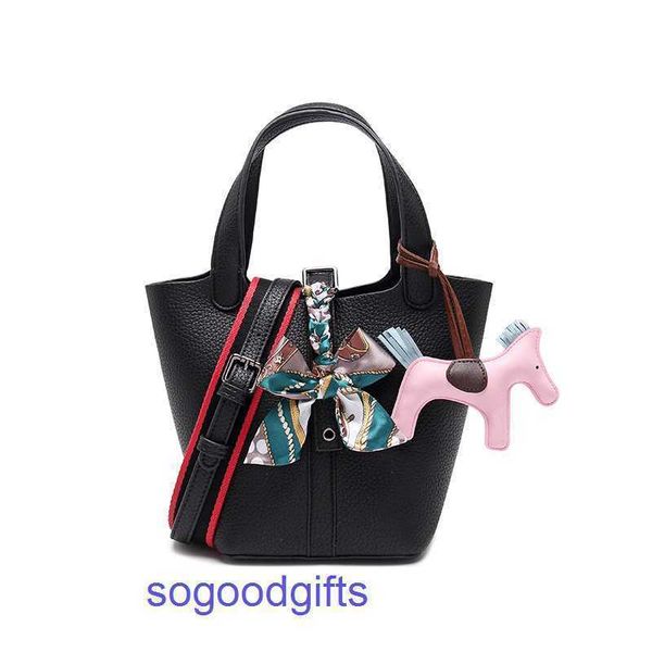 women's designer bags genuine leather picotin lock herme handbags tote bag bag 2022 new leather women's bag vegetable basket layer
women's designer bags genuine leather picotin lock herme handbags tote bag bag 2022 new leather women's bag vegetable basket layer