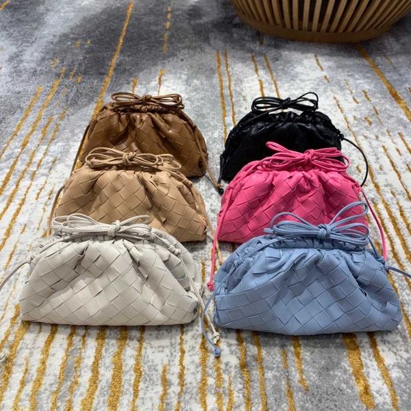 shoulder bag women crossbody bottage venates backpack purse handbags seam leather ladies metal chain classic woven messenger bag luxurys des
shoulder bag women crossbody bottage venates backpack purse handbags seam leather ladies metal chain classic woven messenger bag luxurys des