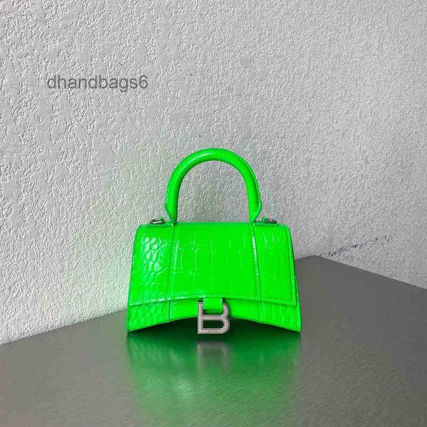 balenciga handbag designer evening bags home b letter buckle hourglass fashion 2022 trend leather crocodile pattern single shoulder portable
balenciga handbag designer evening bags home b letter buckle hourglass fashion 2022 trend leather crocodile pattern single shoulder portable