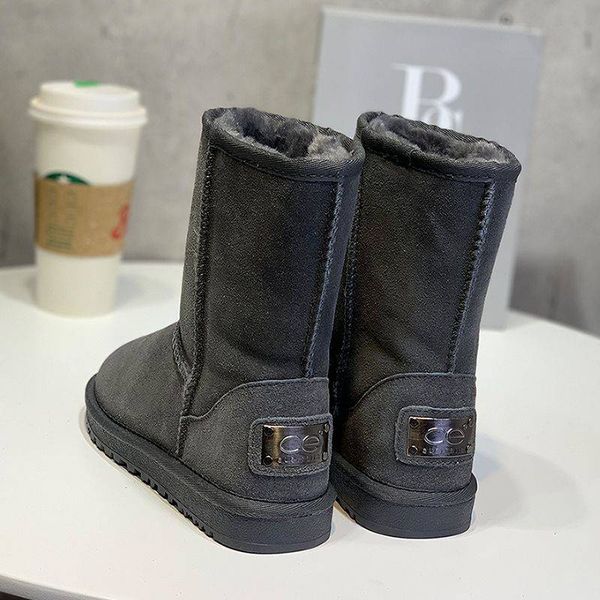 cotton boots for women in winter fashion in the tube comfortable warm with velvet thick sole outdoor leisure non-slip versatile, Black
cotton boots for women in winter fashion in the tube comfortable warm with velvet thick sole outdoor leisure non-slip versatile, Black