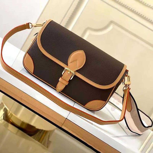 new designer handbag women crossbody designers bag 2022 diane baguette lady messenger bags elling wallet girl fashion shoulder bag
new designer handbag women crossbody designers bag 2022 diane baguette lady messenger bags elling wallet girl fashion shoulder bag