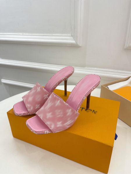 2023 retro slippers letter sandals shoes flops genuine leather casual ladies flat slipper summer outdoor beach loafer party holiday fashion, Black
2023 retro slippers letter sandals shoes flops genuine leather casual ladies flat slipper summer outdoor beach loafer party holiday fashion, Black