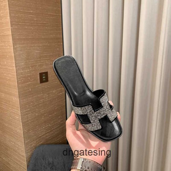 designer 2022 sandal women oasis hermse oran sandals slippers h wear summer diamond flat h-type leather beach ufa9, Black
designer 2022 sandal women oasis hermse oran sandals slippers h wear summer diamond flat h-type leather beach ufa9, Black