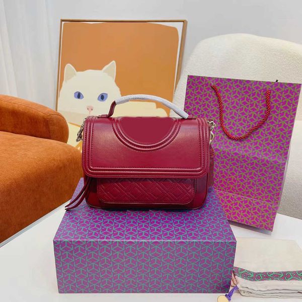 designer luxury women bag torys handbag tb fashion inclined shoulder bags versatile purses tories burchs totes large capacity saddle wallet
designer luxury women bag torys handbag tb fashion inclined shoulder bags versatile purses tories burchs totes large capacity saddle wallet