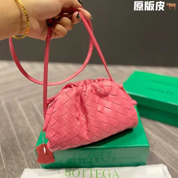 shoulder bag women crossbody bottage venates backpack purse handbags seam leather ladies metal chain classic woven messenger bag luxurys des
shoulder bag women crossbody bottage venates backpack purse handbags seam leather ladies metal chain classic woven messenger bag luxurys des