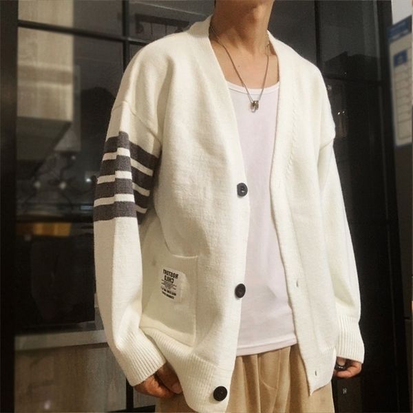 mens sweaters mens fashion single breasted cardigan vneck collar long sleeve knitted pockets casual jackets patchwork color male coat 220929, White;black
mens sweaters mens fashion single breasted cardigan vneck collar long sleeve knitted pockets casual jackets patchwork color male coat 220929, White;black