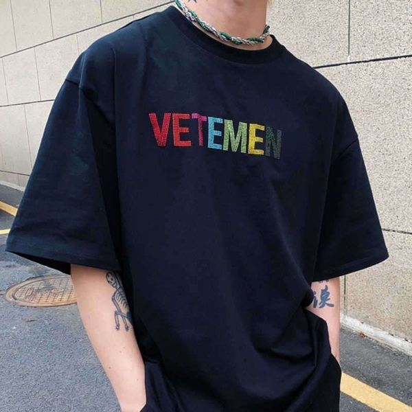 v etemen designer mens t shirt man summer sweatshirt colorful rhinestone letter short sleeve tshirt women loose high street casual cotton fa, White;black
v etemen designer mens t shirt man summer sweatshirt colorful rhinestone letter short sleeve tshirt women loose high street casual cotton fa, White;black