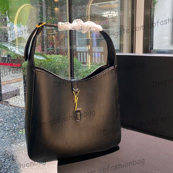womens calfskin shopping bags genuine leather large capacity gold metal hardware adjustable shoulder strap underarm handbags fashion street
womens calfskin shopping bags genuine leather large capacity gold metal hardware adjustable shoulder strap underarm handbags fashion street