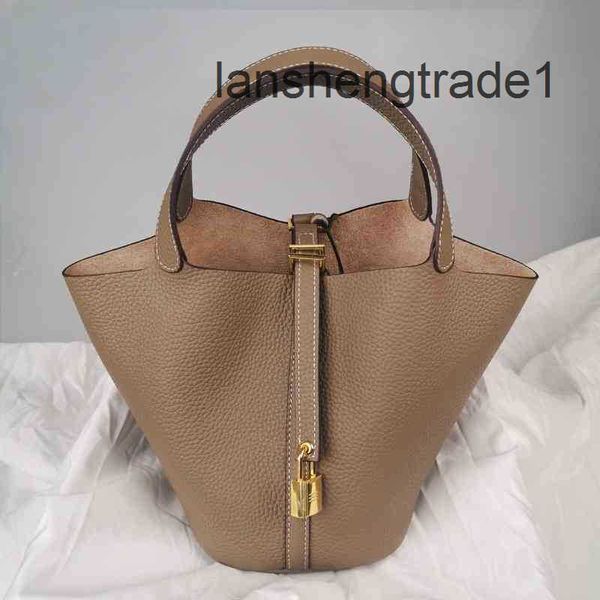 women herme 2022 designer first women's layer cowhide bucket fashion handbag small leather h family vegetable u1va ulln
women herme 2022 designer first women's layer cowhide bucket fashion handbag small leather h family vegetable u1va ulln