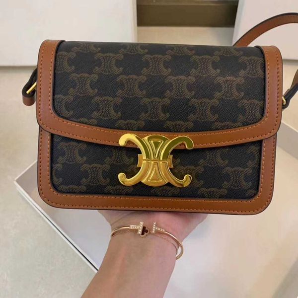 baic 2022 new box women's bag tofu small square lisa the same triumphal arch leather single shoulder messenger
baic 2022 new box women's bag tofu small square lisa the same triumphal arch leather single shoulder messenger