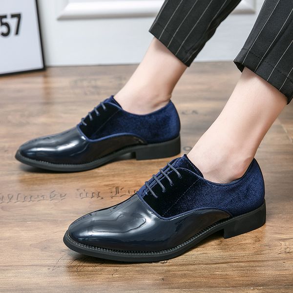 fashionable leather shoes classic fashion designers latest style blue comfortable anti-skid soft sole light breathable business suit men, Red;white
fashionable leather shoes classic fashion designers latest style blue comfortable anti-skid soft sole light breathable business suit men, Red;white
