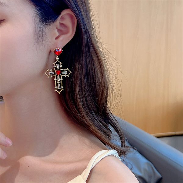 european and american fashion atmosphere diamond setting dangle chandelier baroque cross heart earnail earclip female party anniversary gift, Silver
european and american fashion atmosphere diamond setting dangle chandelier baroque cross heart earnail earclip female party anniversary gift, Silver