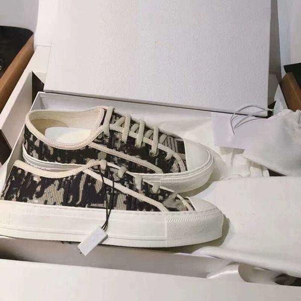 luxury embroidered letter canvas shoesclassic lace-up casual obliq sports round toe all-match thick bottom white shoes women, Black
luxury embroidered letter canvas shoesclassic lace-up casual obliq sports round toe all-match thick bottom white shoes women, Black