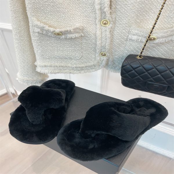 2022 new slippers men women beach slippers channel leather webbing fashion luxury summer sandals 02-03
2022 new slippers men women beach slippers channel leather webbing fashion luxury summer sandals 02-03