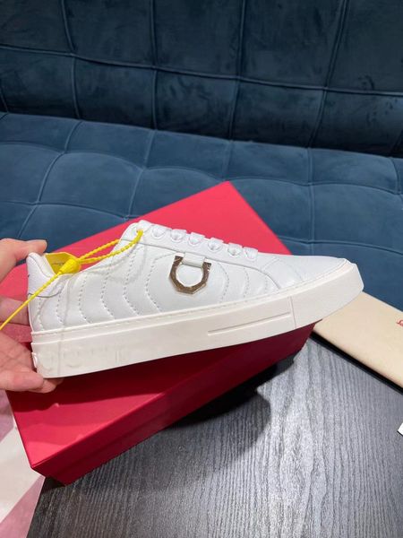 famous calfskin leather gancini sneakers shoes white black rubber sole lace-up men skateboard walking chunky platform sole casual flats
famous calfskin leather gancini sneakers shoes white black rubber sole lace-up men skateboard walking chunky platform sole casual flats
