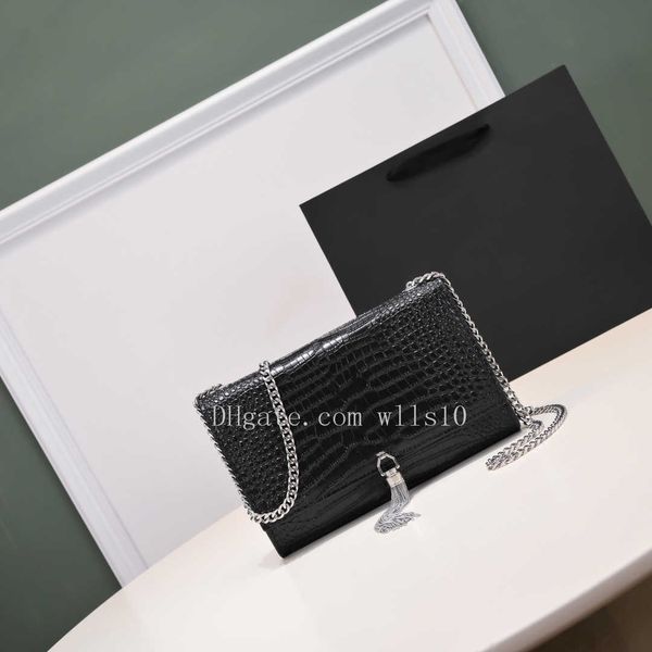 handbag woman luxurys designer bags purse crossbody 3 colour real leather alligator tassel chain fashion women messenger womens shoulder bag
handbag woman luxurys designer bags purse crossbody 3 colour real leather alligator tassel chain fashion women messenger womens shoulder bag