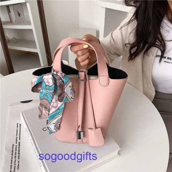 women's designer bags genuine leather picotin lock herme handbags tote bag advanced bag women 2022 new fashion niche portable scarves b
women's designer bags genuine leather picotin lock herme handbags tote bag advanced bag women 2022 new fashion niche portable scarves b
