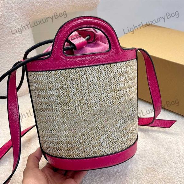 crochet bucket handbag designer fashion exquisite crossbody for women classic famous brand shopping purses 220205
crochet bucket handbag designer fashion exquisite crossbody for women classic famous brand shopping purses 220205
