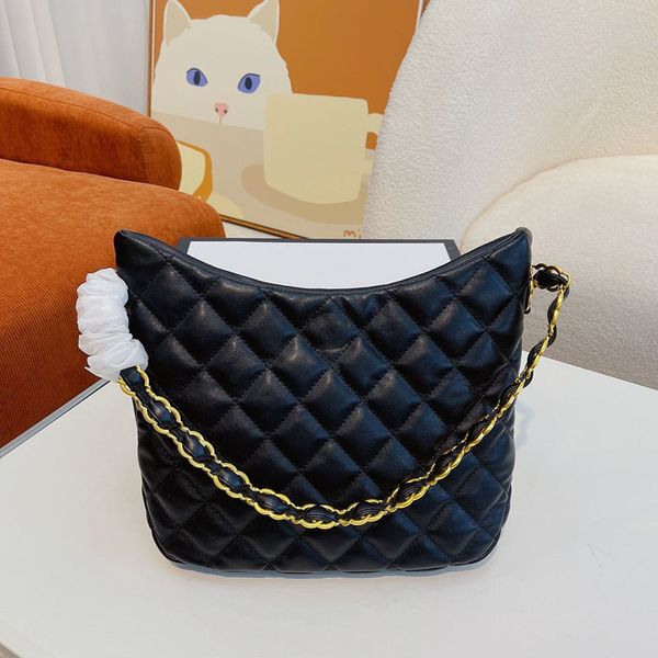 22k women hobo luxury designer underarm bag matelasse metal letter chain large capacity trendy crossbody classic commuter shopping handbag m
22k women hobo luxury designer underarm bag matelasse metal letter chain large capacity trendy crossbody classic commuter shopping handbag m
