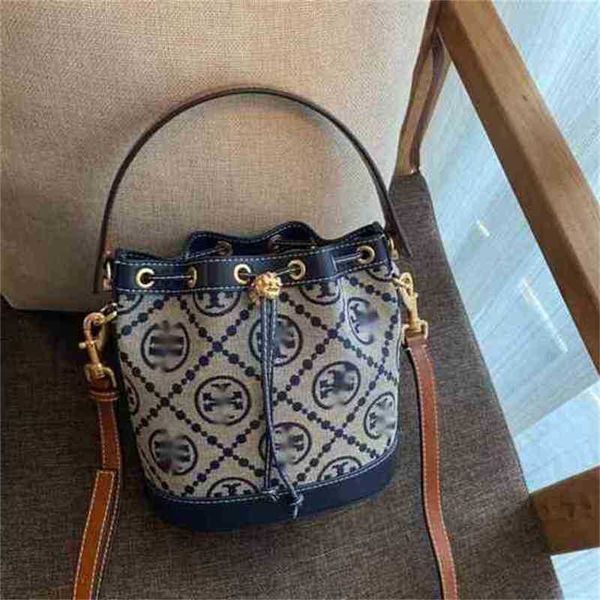 luxuries designers burchs handbag torys tote bag crossbody designer women handbags tbs shoulder totes bags tb purses wallet torrys 4n6n
luxuries designers burchs handbag torys tote bag crossbody designer women handbags tbs shoulder totes bags tb purses wallet torrys 4n6n