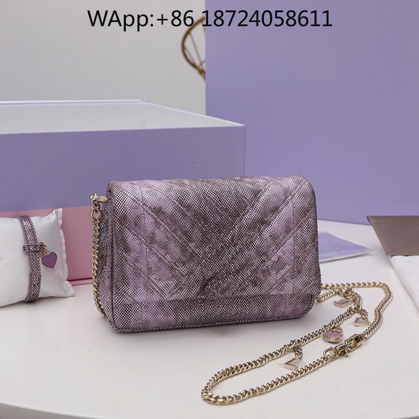 style shoulder soft matrasaic texture of lavender metal water snake skin 45242 the bag is detachable adjustable chain loulou 7a 88
style shoulder soft matrasaic texture of lavender metal water snake skin 45242 the bag is detachable adjustable chain loulou 7a 88