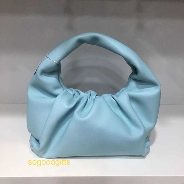 pouch designer bag bottegas handbags women venetas clutch bags cloud bag large capacity croissant 2022 new year fold cli
pouch designer bag bottegas handbags women venetas clutch bags cloud bag large capacity croissant 2022 new year fold cli