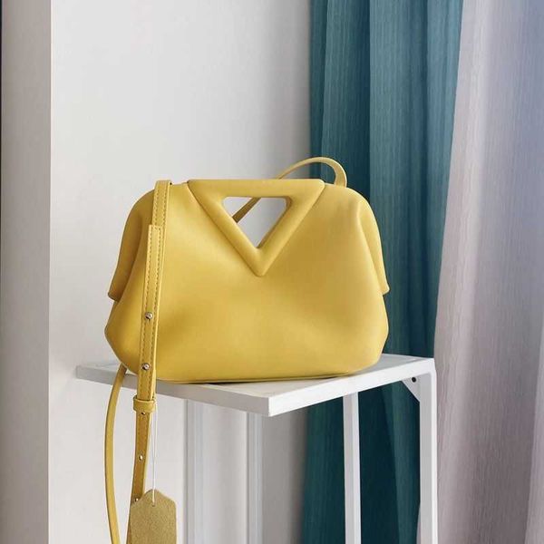 designer fashion bottess bag venetas hand women s venetas point cloud inverted triangle 2022 new leather have a have logo
designer fashion bottess bag venetas hand women s venetas point cloud inverted triangle 2022 new leather have a have logo