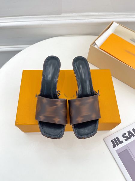 2023 retro slippers letter sandals shoes flops genuine leather casual ladies flat slipper summer outdoor beach loafer party holiday fashion, Black
2023 retro slippers letter sandals shoes flops genuine leather casual ladies flat slipper summer outdoor beach loafer party holiday fashion, Black