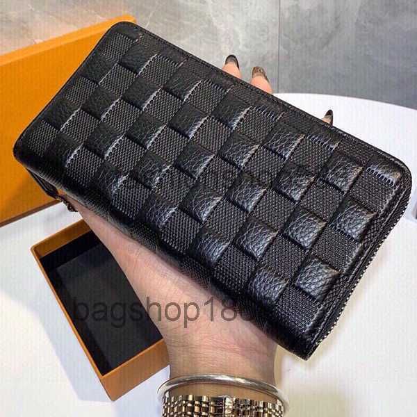 wholesale men wallet purse handbags clutch bags fashion real leather bag checkered men bag with and dust bag, Red;black
wholesale men wallet purse handbags clutch bags fashion real leather bag checkered men bag with and dust bag, Red;black