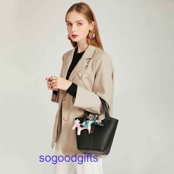 women's designer bags genuine leather picotin lock herme handbags tote bag 2022 spring new basket bag women's handbag casual princ
women's designer bags genuine leather picotin lock herme handbags tote bag 2022 spring new basket bag women's handbag casual princ