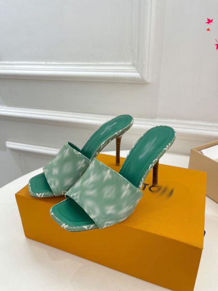 fashion women shoes slides sandals lady wedge slippers for womens letter sandals classic woman beach shoess 35-40 g049, Black
fashion women shoes slides sandals lady wedge slippers for womens letter sandals classic woman beach shoess 35-40 g049, Black
