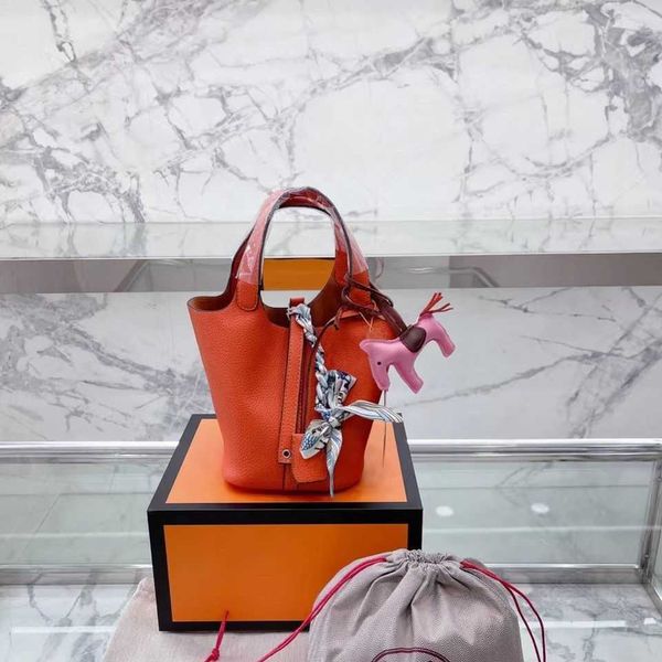 leather original quality handbag hemees picotins designer bags lock bag new h lychee pattern vegetable basket handbag piece fashion bag star
leather original quality handbag hemees picotins designer bags lock bag new h lychee pattern vegetable basket handbag piece fashion bag star