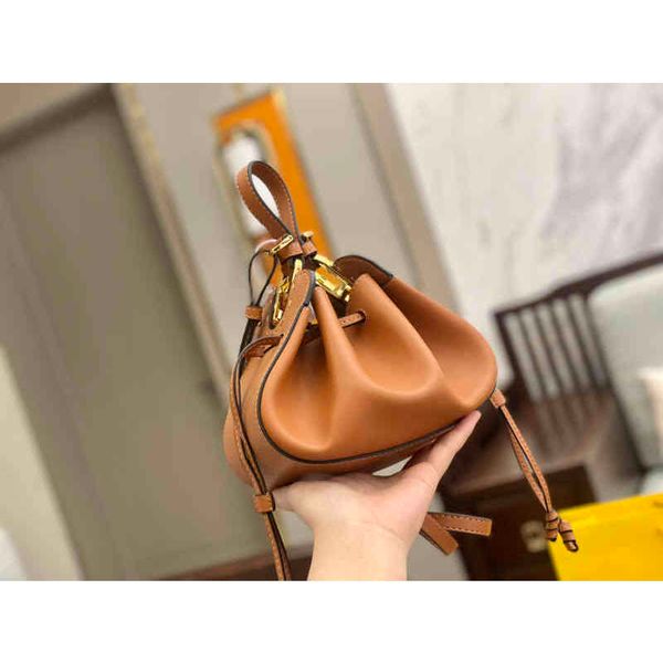 fends designer luxury women bag fend handbags fende tote beach fendyity shoulder bags fendace purses designers woman handbag 7a quality occu
fends designer luxury women bag fend handbags fende tote beach fendyity shoulder bags fendace purses designers woman handbag 7a quality occu