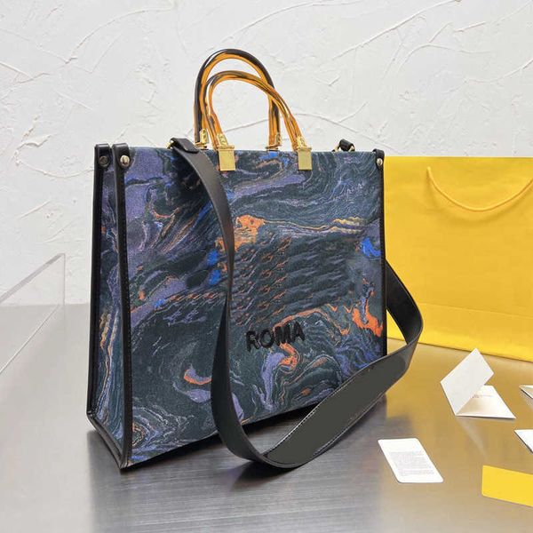 handbag shopping bag tote shoulder bags removable belt embroidered letters highs quality travel large bags interior zip pocket
handbag shopping bag tote shoulder bags removable belt embroidered letters highs quality travel large bags interior zip pocket
