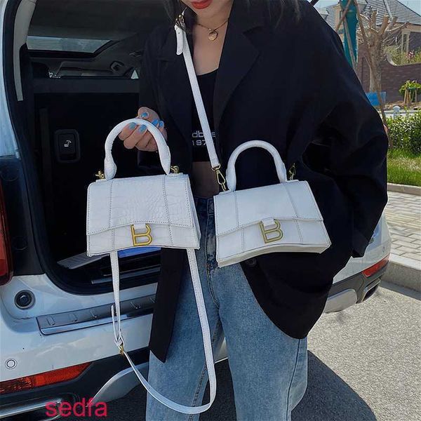 luxury designer handbags balencigas's hourglass bags ladies shoulder crossbody fashion women's bag single shoulder croco
luxury designer handbags balencigas's hourglass bags ladies shoulder crossbody fashion women's bag single shoulder croco