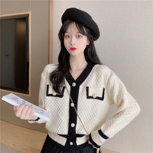 womens knits tees autumn and winter color blocking knitted women cardigan long sleeved v neck short coat loose fashion all match sweater 22, White
womens knits tees autumn and winter color blocking knitted women cardigan long sleeved v neck short coat loose fashion all match sweater 22, White