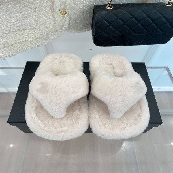 2022 new slippers men women beach slippers channel leather webbing fashion luxury summer sandals 02-01
2022 new slippers men women beach slippers channel leather webbing fashion luxury summer sandals 02-01