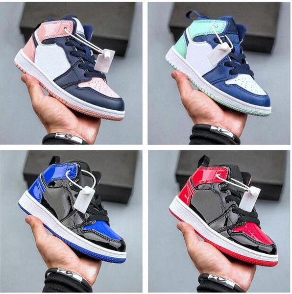 new infants 1s 2022 kids basketball shoes kid shoes game royal scotts obsidian chicago bred sneakers mid multi-color tie-dye baby shoe size, Black
new infants 1s 2022 kids basketball shoes kid shoes game royal scotts obsidian chicago bred sneakers mid multi-color tie-dye baby shoe size, Black