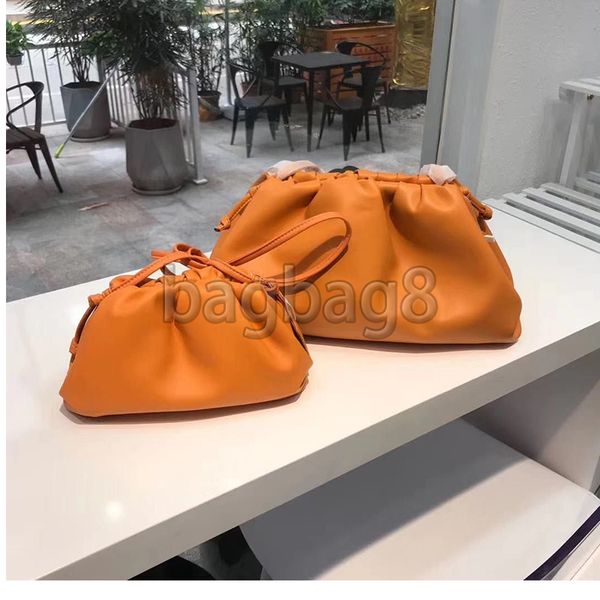cross-body bag leather b soft wrinkled dumpling messenger luxury female designer handbag single shoulder v mini cloud beach bag wholesale
cross-body bag leather b soft wrinkled dumpling messenger luxury female designer handbag single shoulder v mini cloud beach bag wholesale