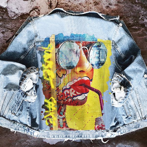 autumn and winter new lapel single-breasted long-sleeved denim jacket street fashion outerwear with sunglasses drink print pattern girl, Black;brown
autumn and winter new lapel single-breasted long-sleeved denim jacket street fashion outerwear with sunglasses drink print pattern girl, Black;brown