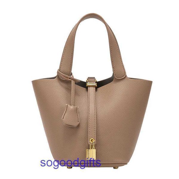 women's designer bags genuine leather picotin lock herme handbags tote bag 2022 child mother vegetable basket women's bag litchi p
women's designer bags genuine leather picotin lock herme handbags tote bag 2022 child mother vegetable basket women's bag litchi p