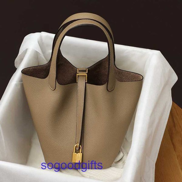 women's designer bags genuine leather picotin lock herme handbags tote bag viney bag niche new bucket large capacity high-grade sense f
women's designer bags genuine leather picotin lock herme handbags tote bag viney bag niche new bucket large capacity high-grade sense f