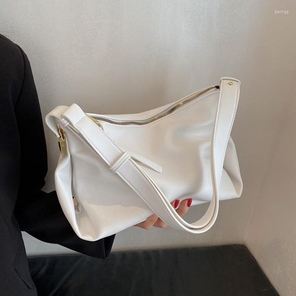 evening bags soft leather women's handbag casual large capacity shoulder for women 2022 fashion false hand crossbody bag
evening bags soft leather women's handbag casual large capacity shoulder for women 2022 fashion false hand crossbody bag